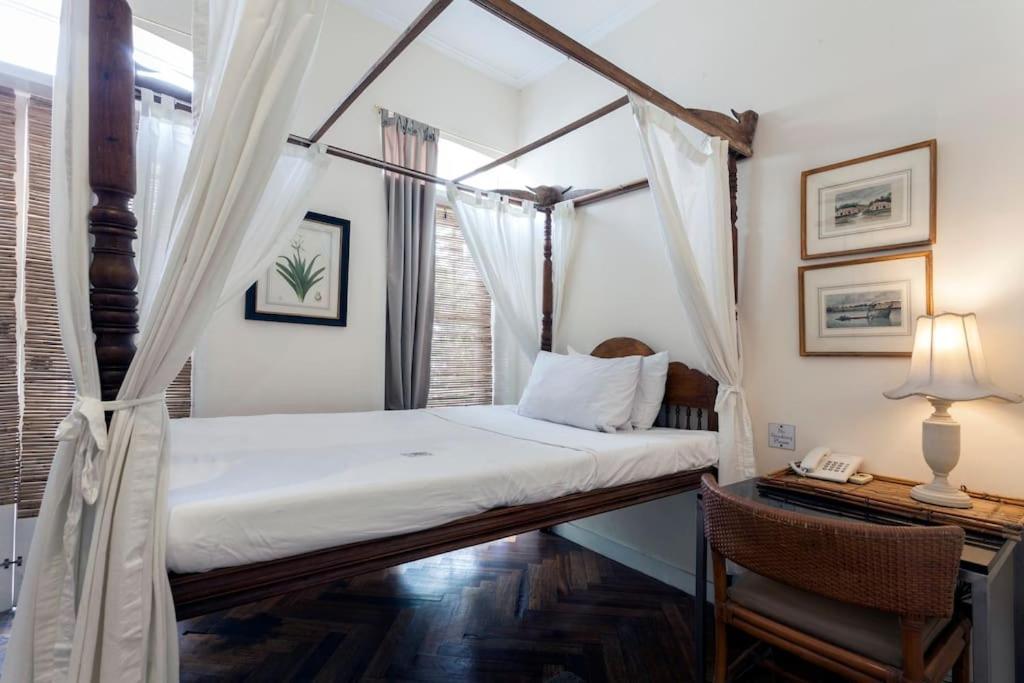 Charming La Casita Mercedes, 5Br And 5Tb For Family And Friends Staycation Makati City Exterior photo