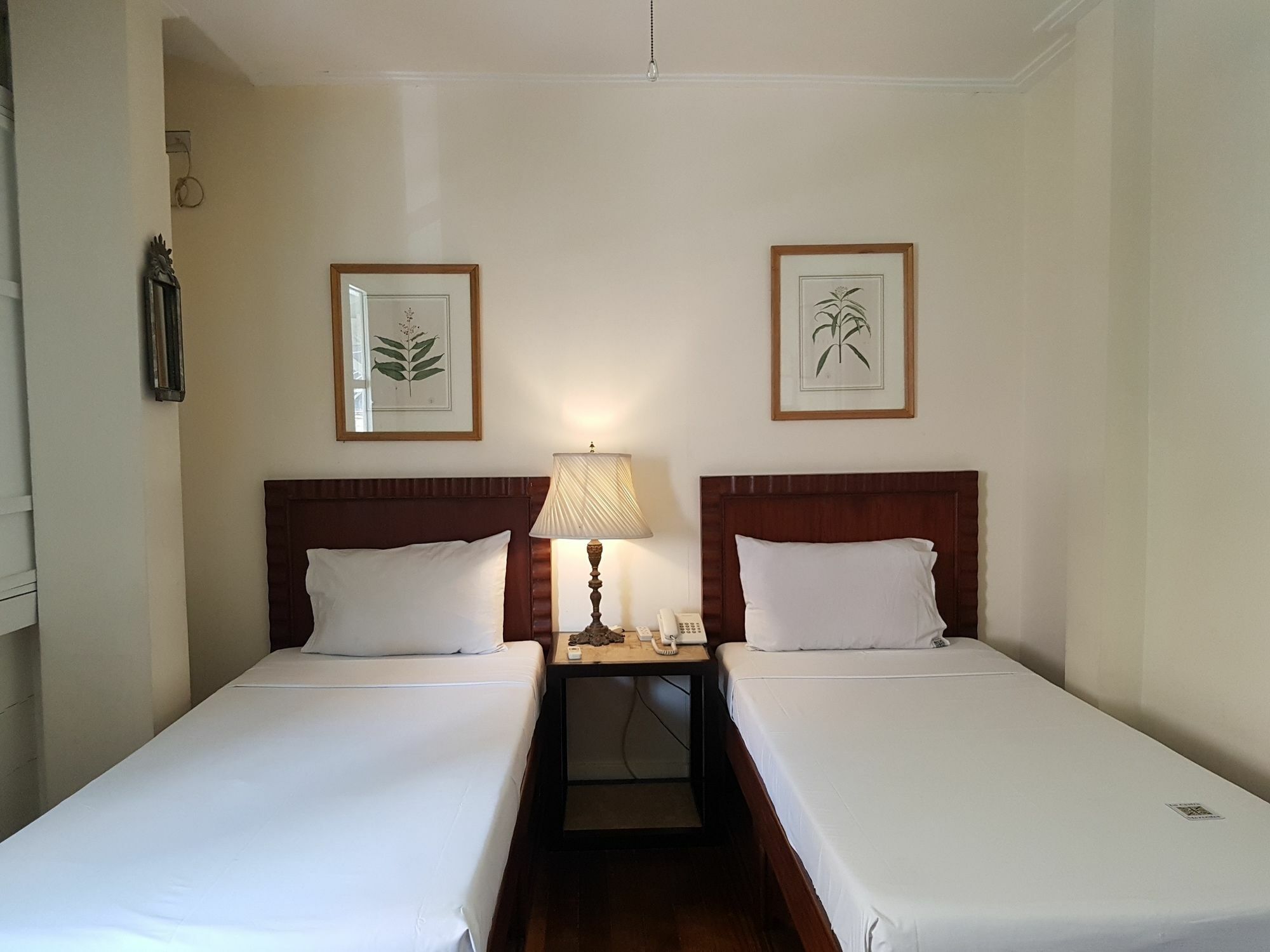 Charming La Casita Mercedes, 5Br And 5Tb For Family And Friends Staycation Makati City Exterior photo